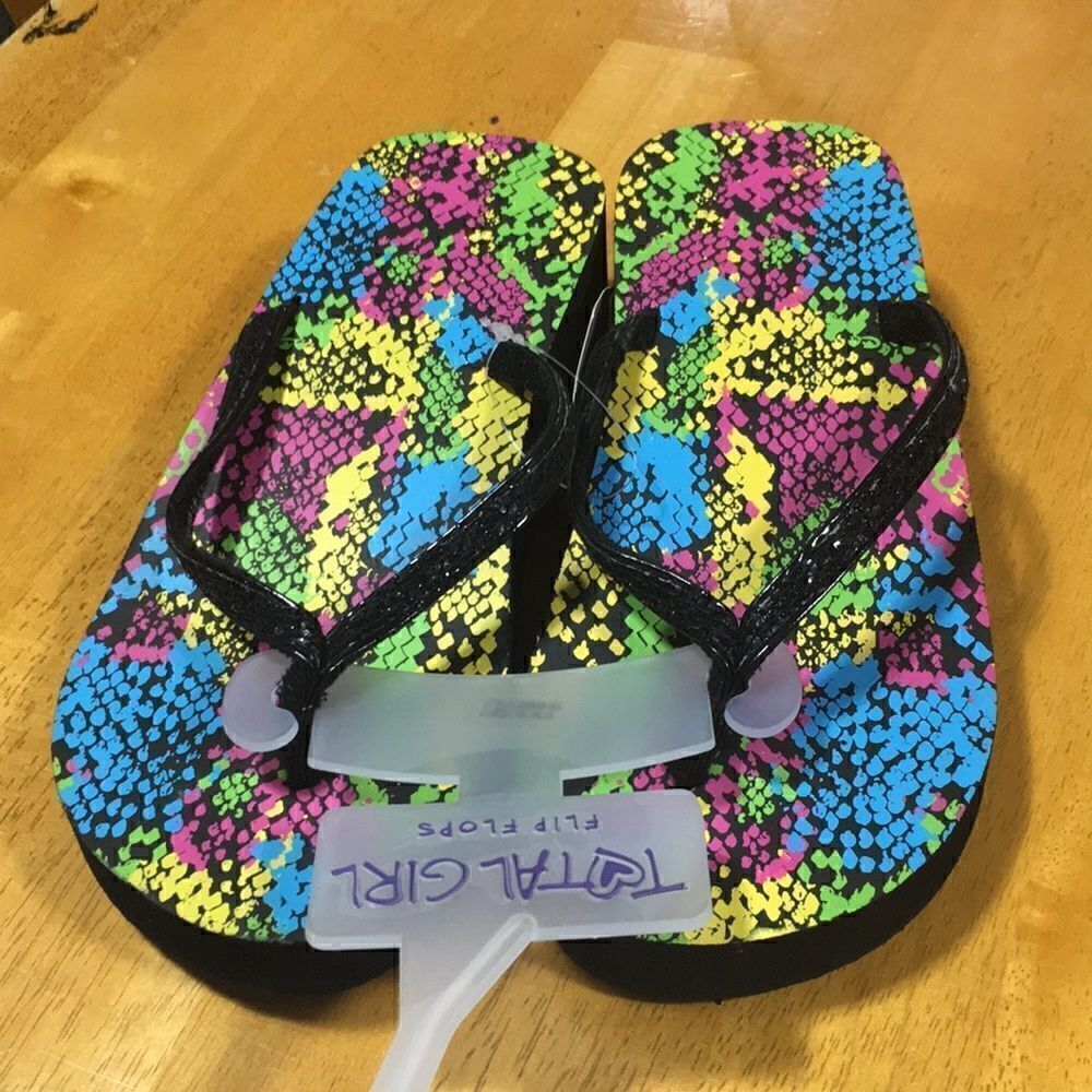 NWT Total Girl JCPENNEY black neon colored flip flops size 2-3
